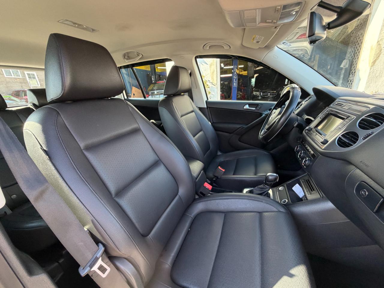 Volkswagen Tiguan S 4Motion AWD 2016