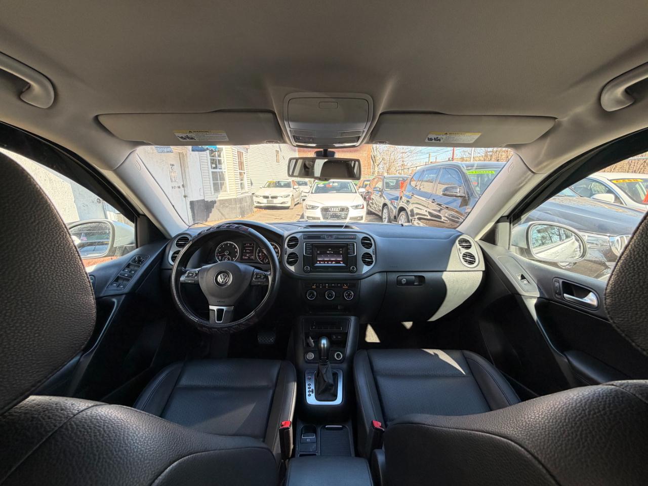 Volkswagen Tiguan S 4Motion AWD 2016