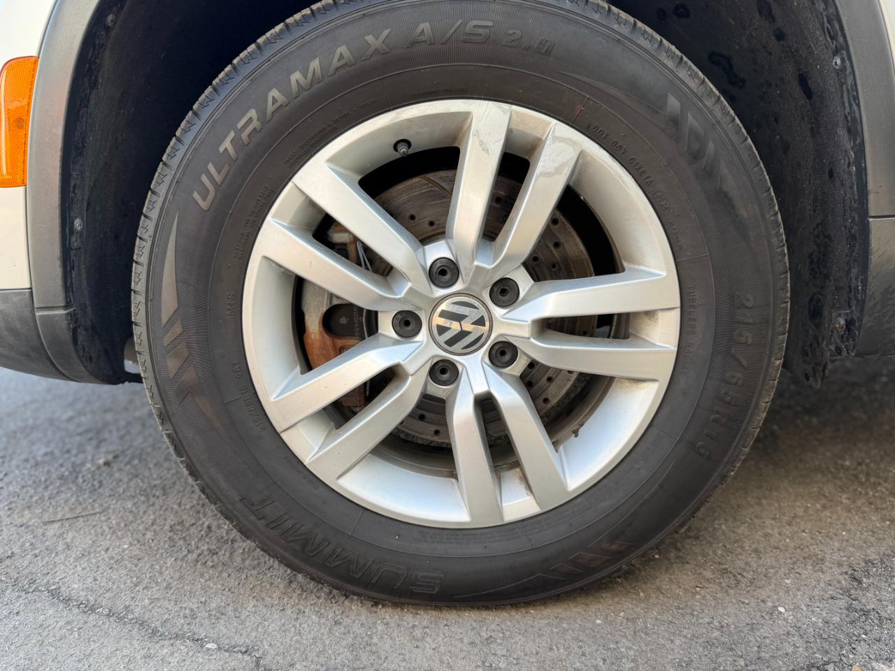 Volkswagen Tiguan S 4Motion AWD 2016