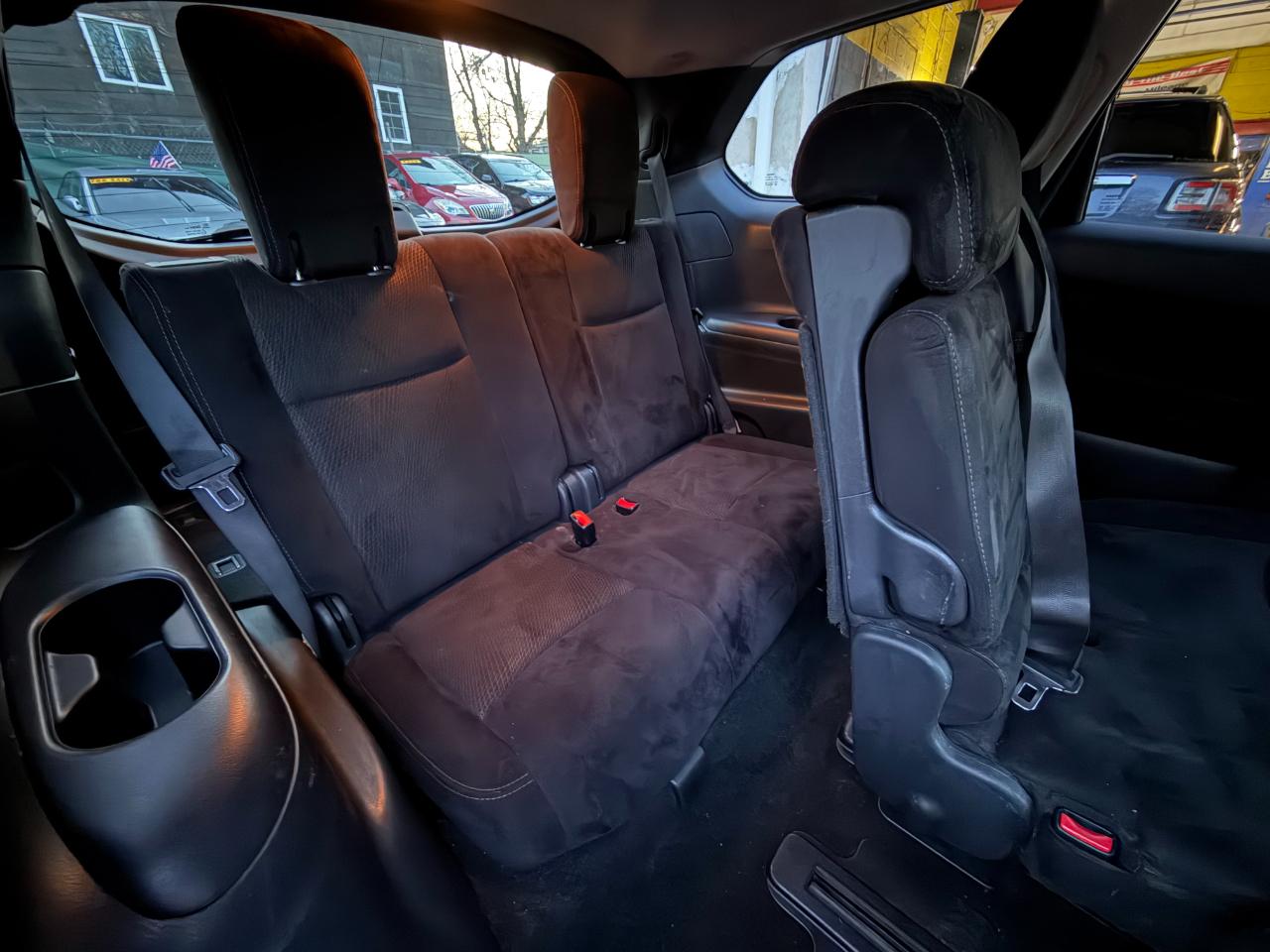 Nissan Pathfinder SV 4WD 2014