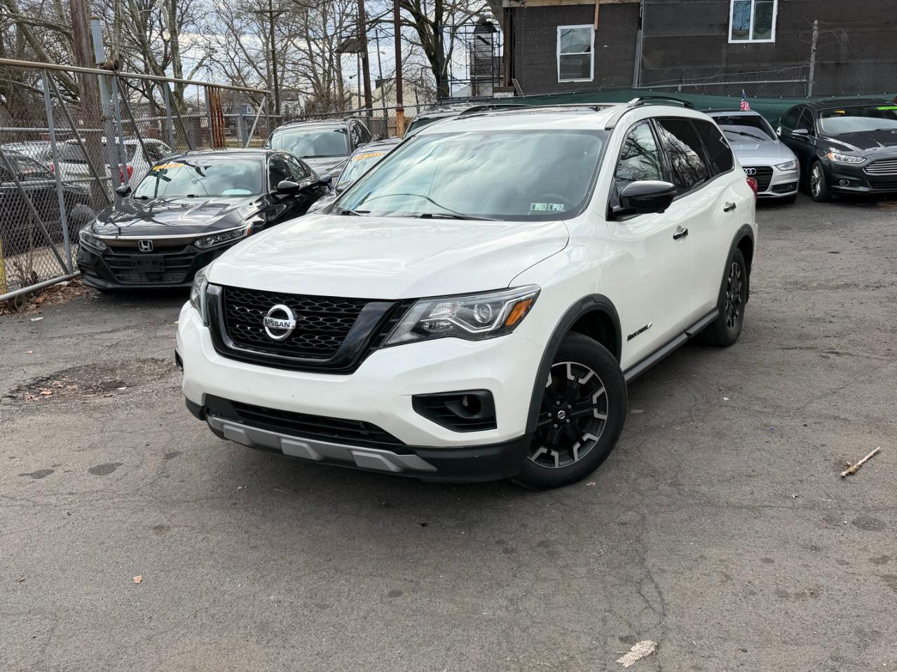 Nissan Pathfinder SL 4WD 2020