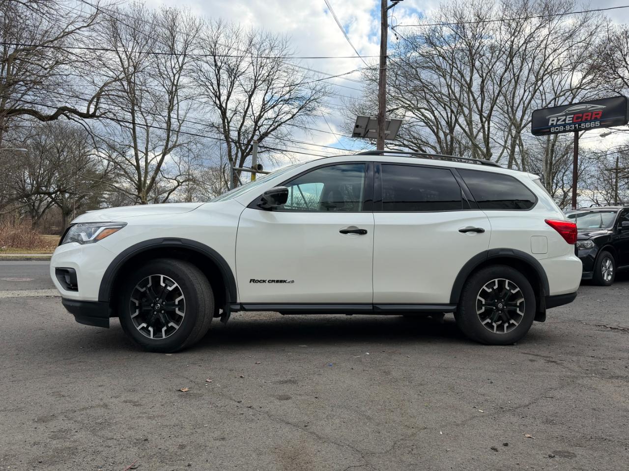Nissan Pathfinder SL 4WD 2020