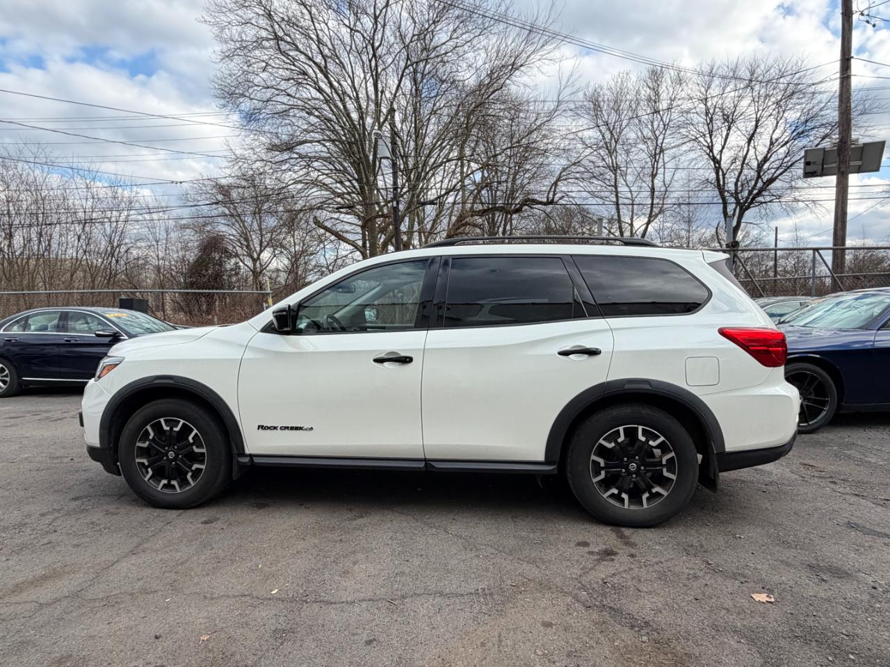 Nissan Pathfinder SL 4WD 2020