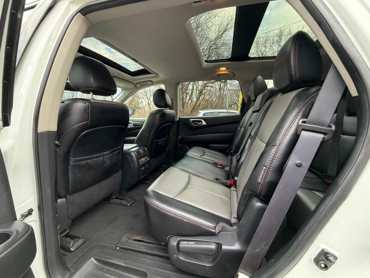 Nissan Pathfinder SL 4WD 2020