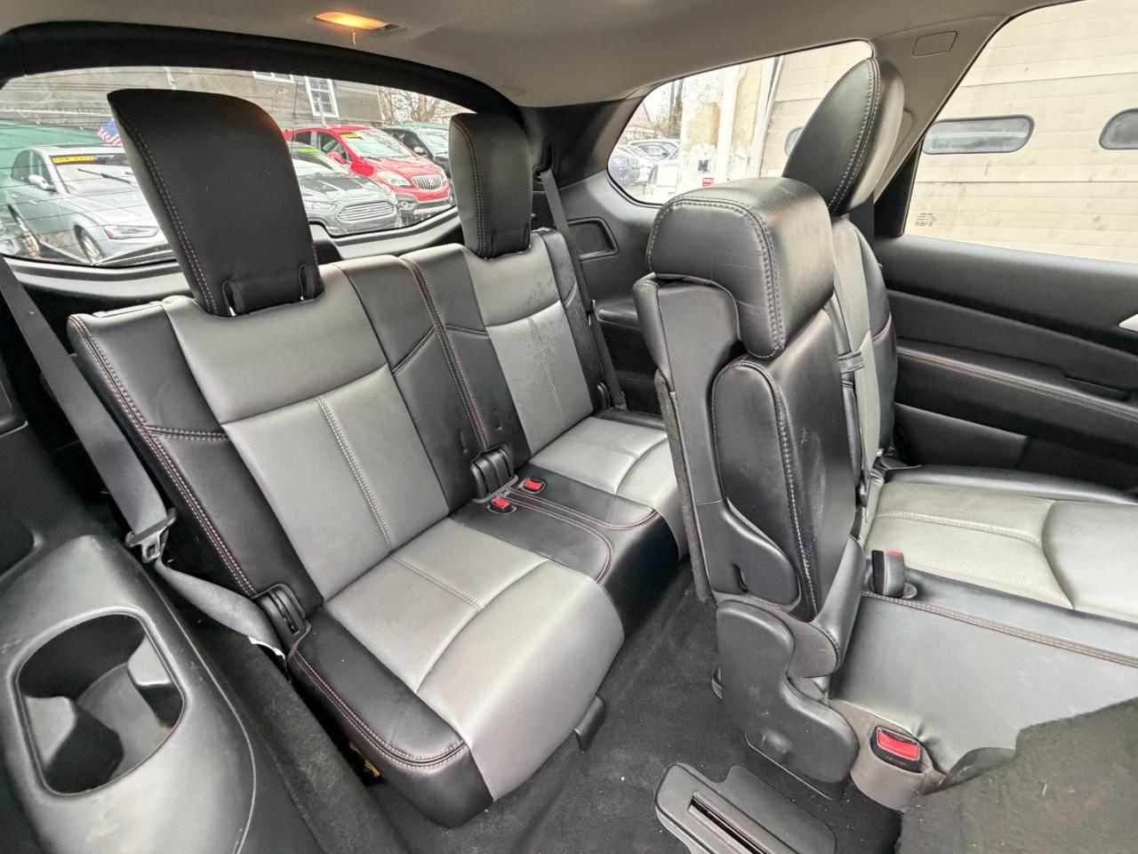 Nissan Pathfinder SL 4WD 2020