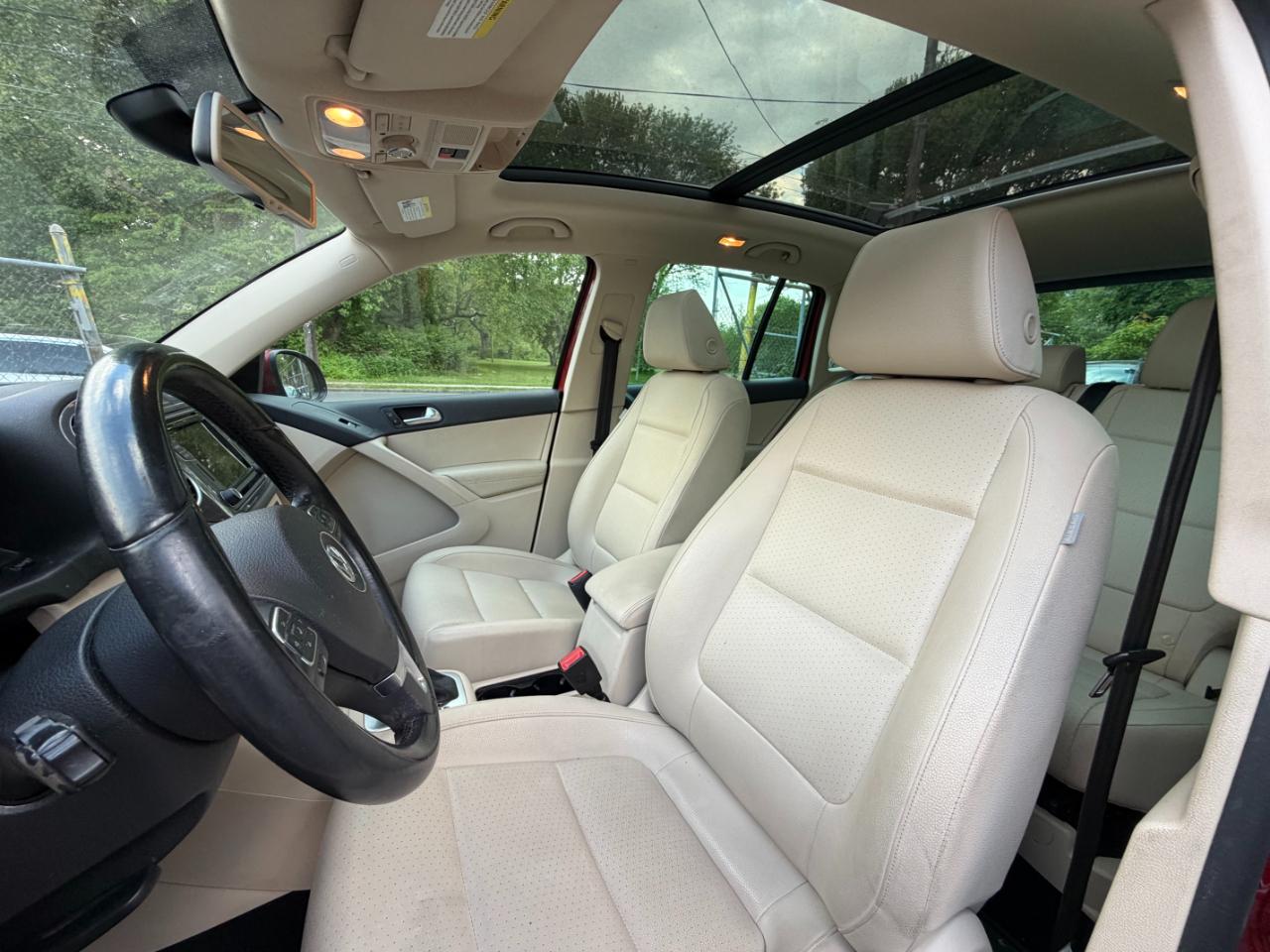 Volkswagen Tiguan SE 2016
