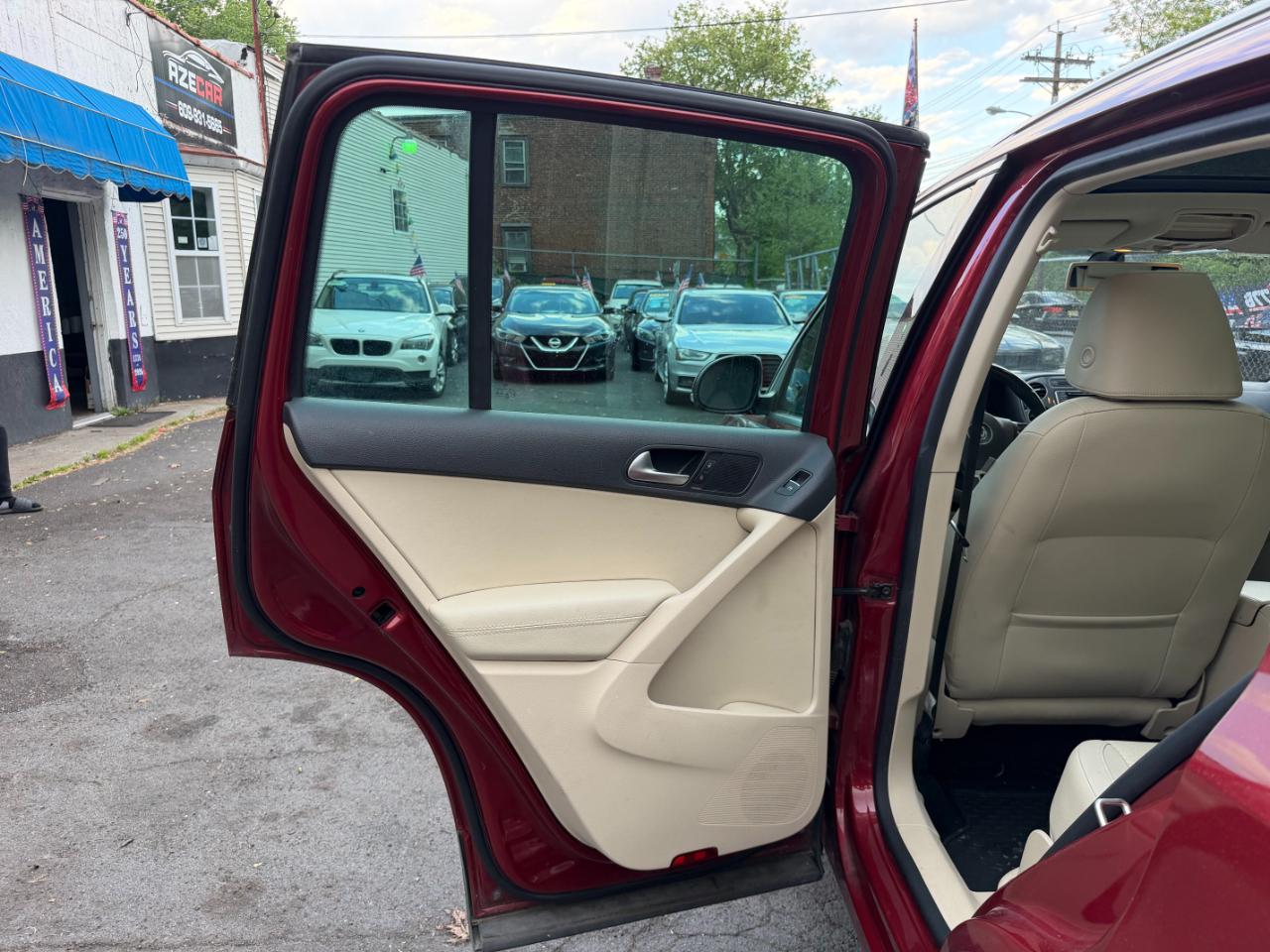Volkswagen Tiguan SE 2016
