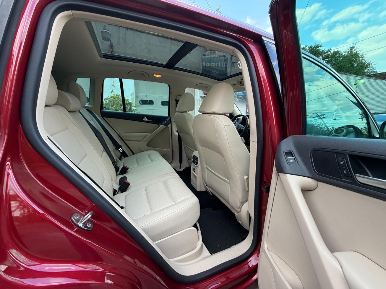 Volkswagen Tiguan SE 2016