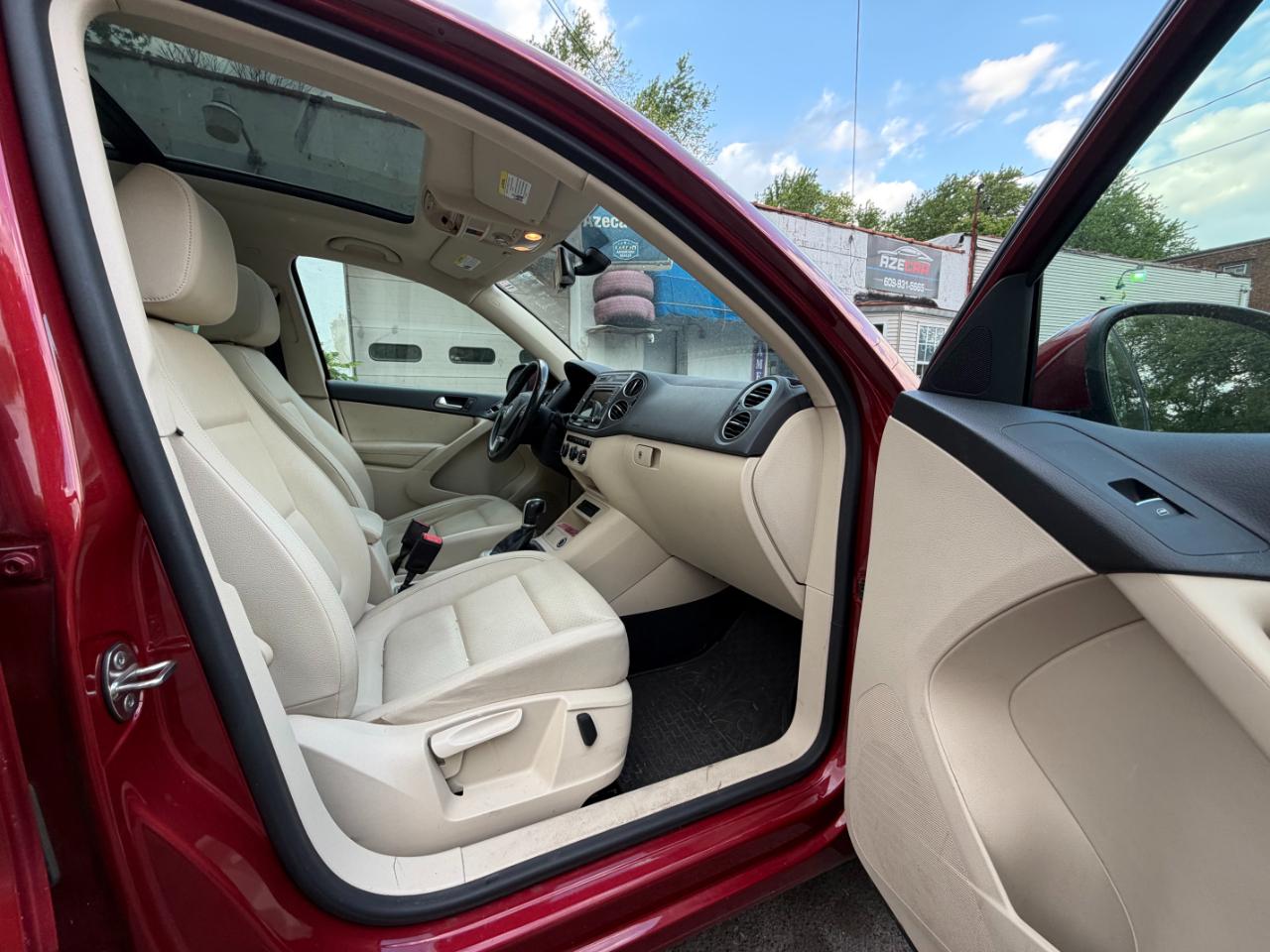 Volkswagen Tiguan SE 2016