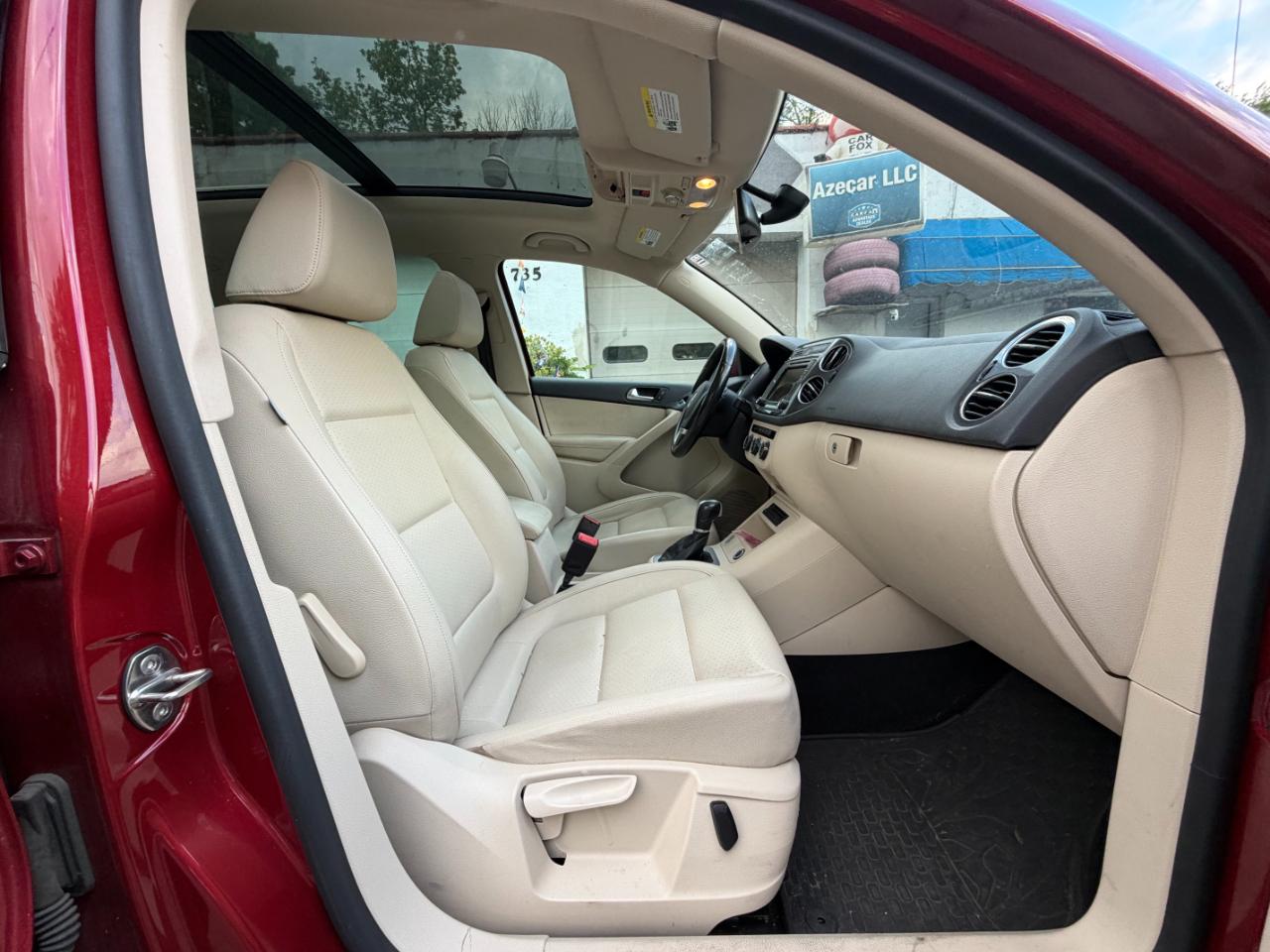 Volkswagen Tiguan SE 2016