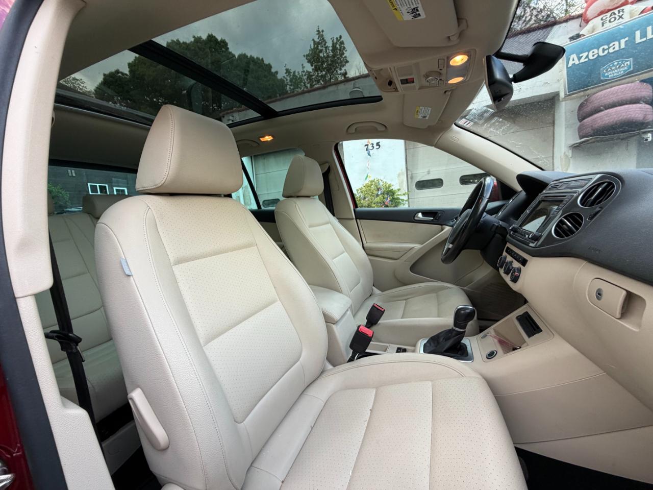 Volkswagen Tiguan SE 2016