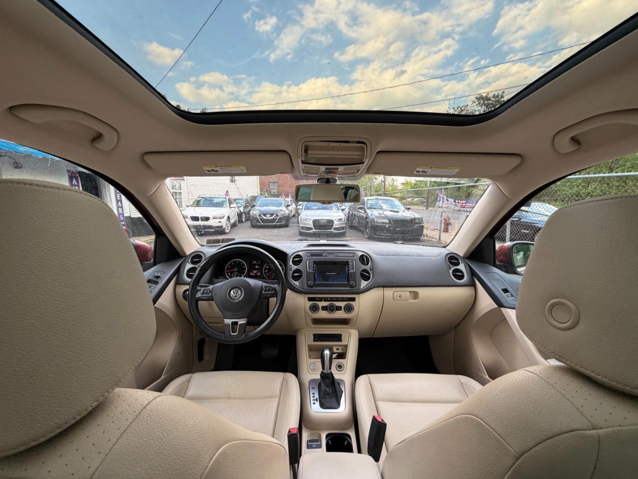 Volkswagen Tiguan SE 2016