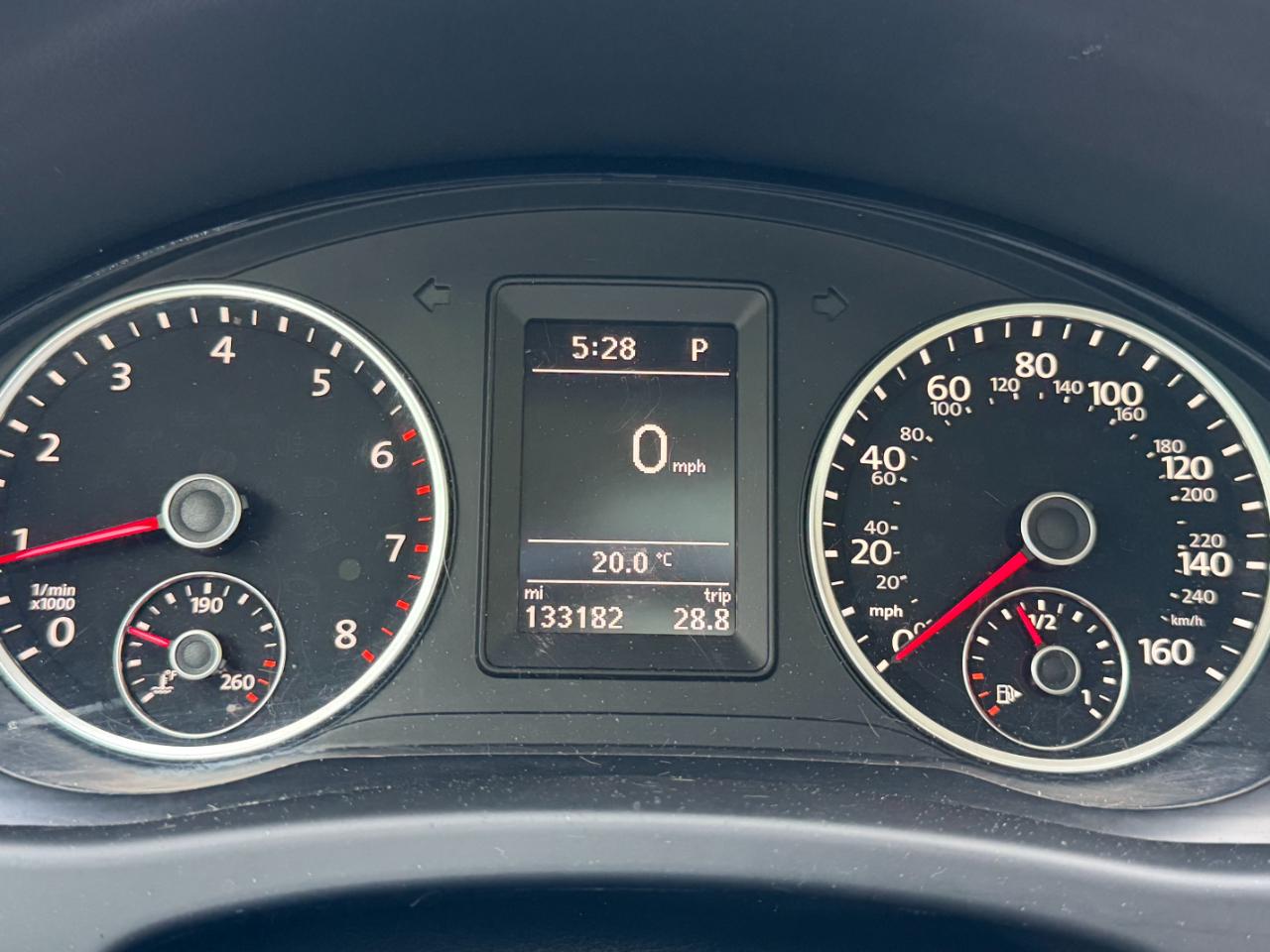 Volkswagen Tiguan SE 2016