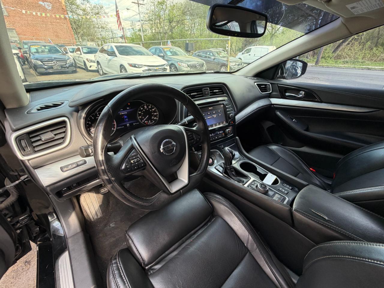 Nissan Maxima 3.5 SV 2017