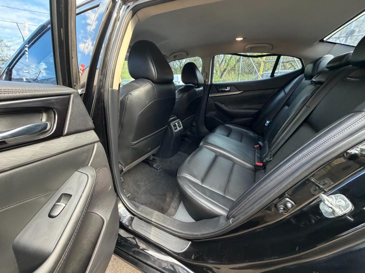 Nissan Maxima 3.5 SV 2017