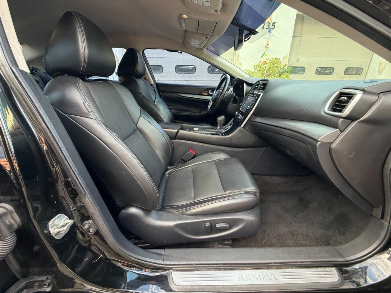 Nissan Maxima 3.5 SV 2017