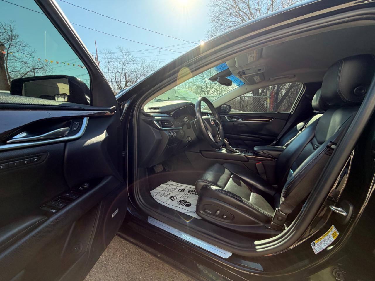 Cadillac XTS Luxury AWD 2015