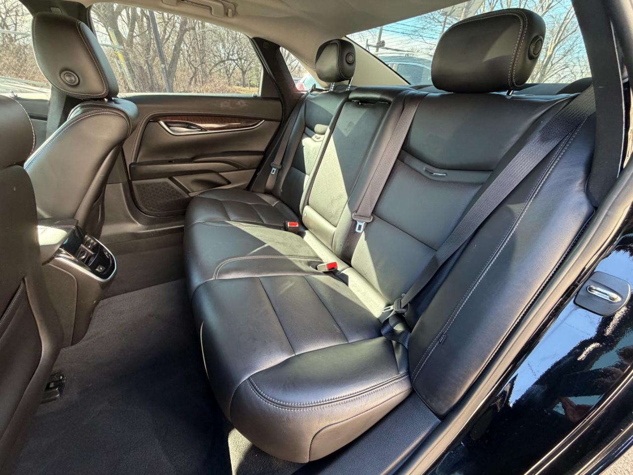 Cadillac XTS Luxury AWD 2015