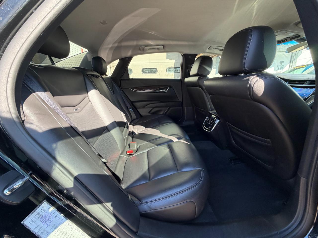 Cadillac XTS Luxury AWD 2015