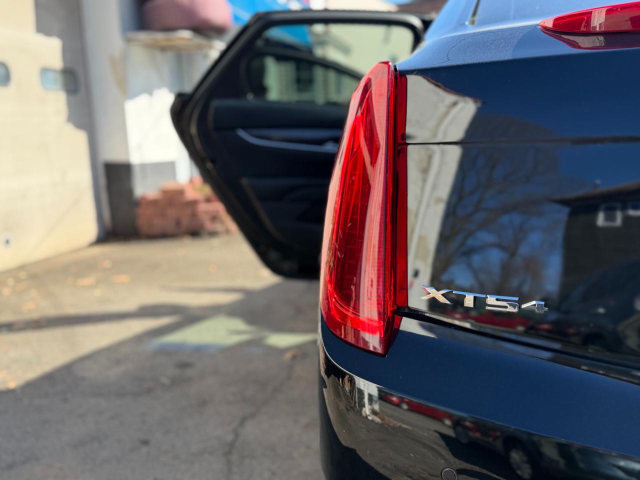 Cadillac XTS Luxury AWD 2015