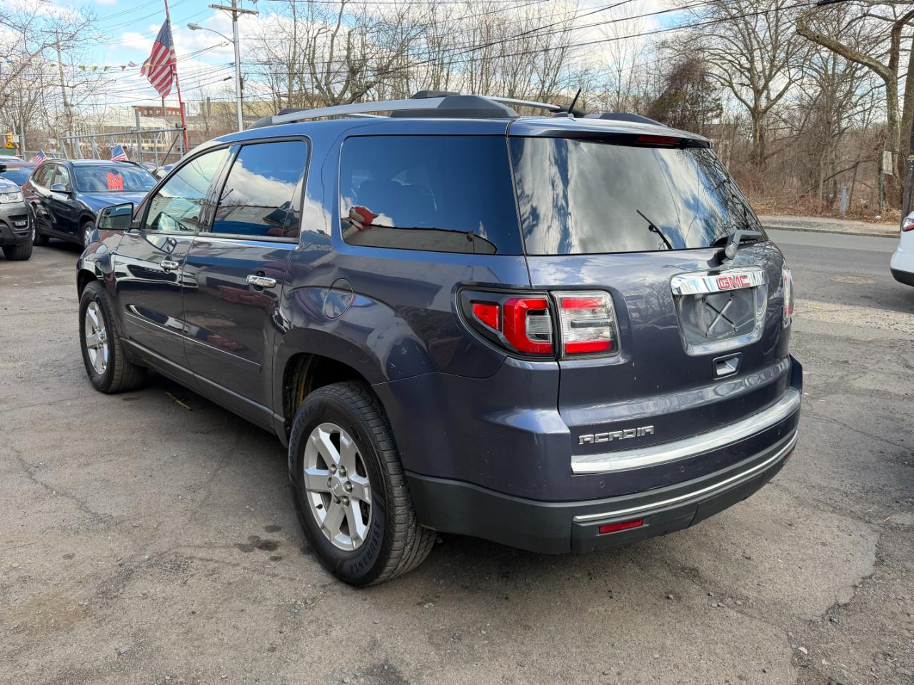 GMC Acadia SLE-1 2013