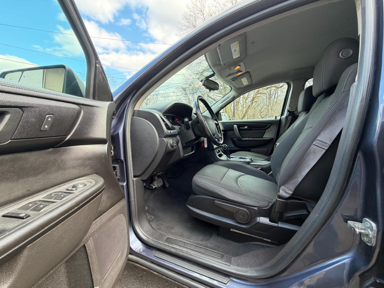 GMC Acadia SLE-1 2013