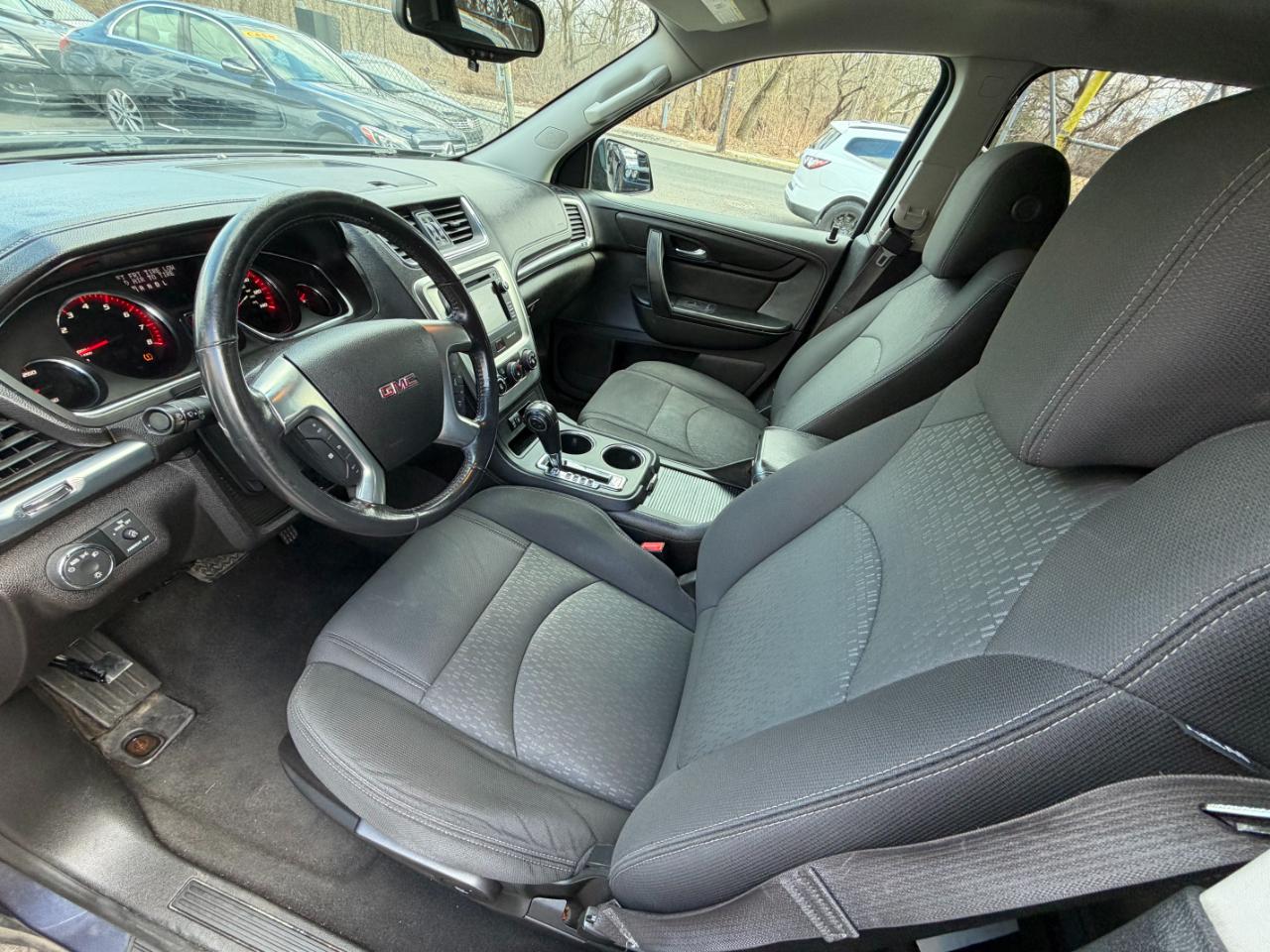 GMC Acadia SLE-1 2013