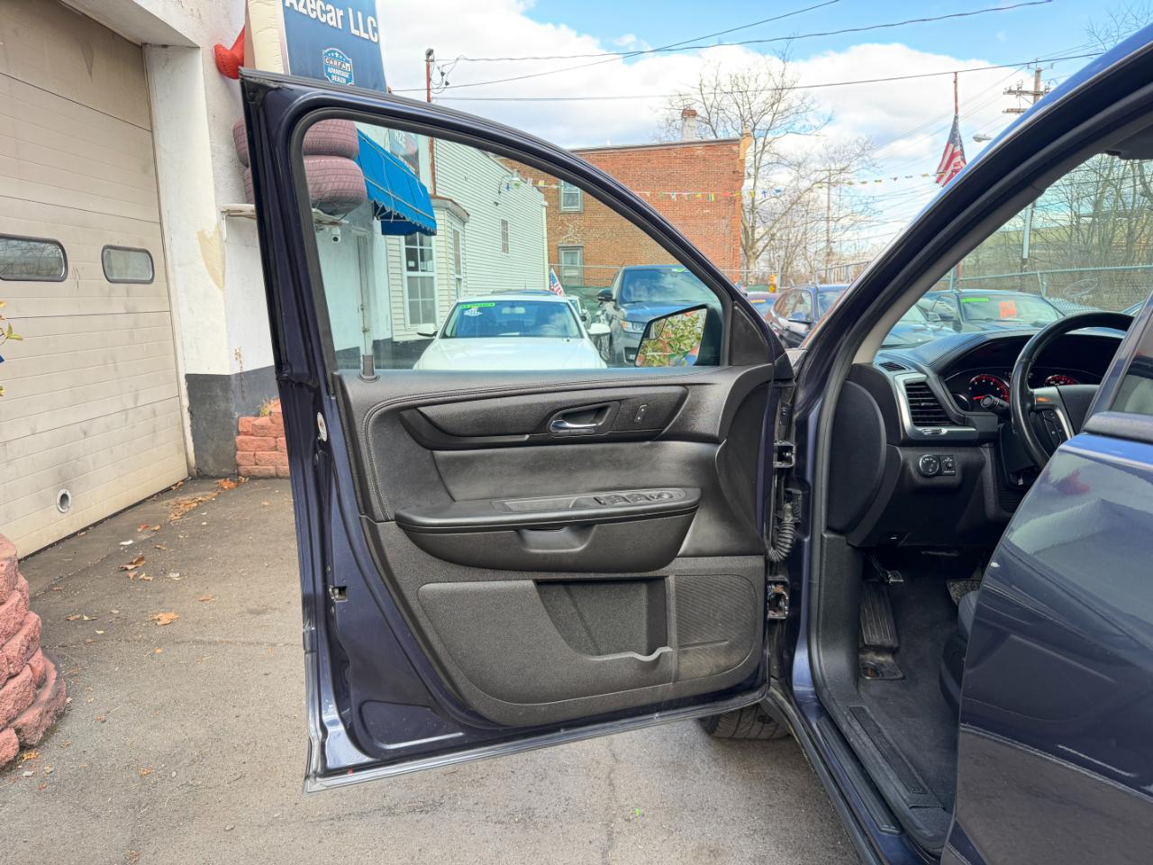 GMC Acadia SLE-1 2013