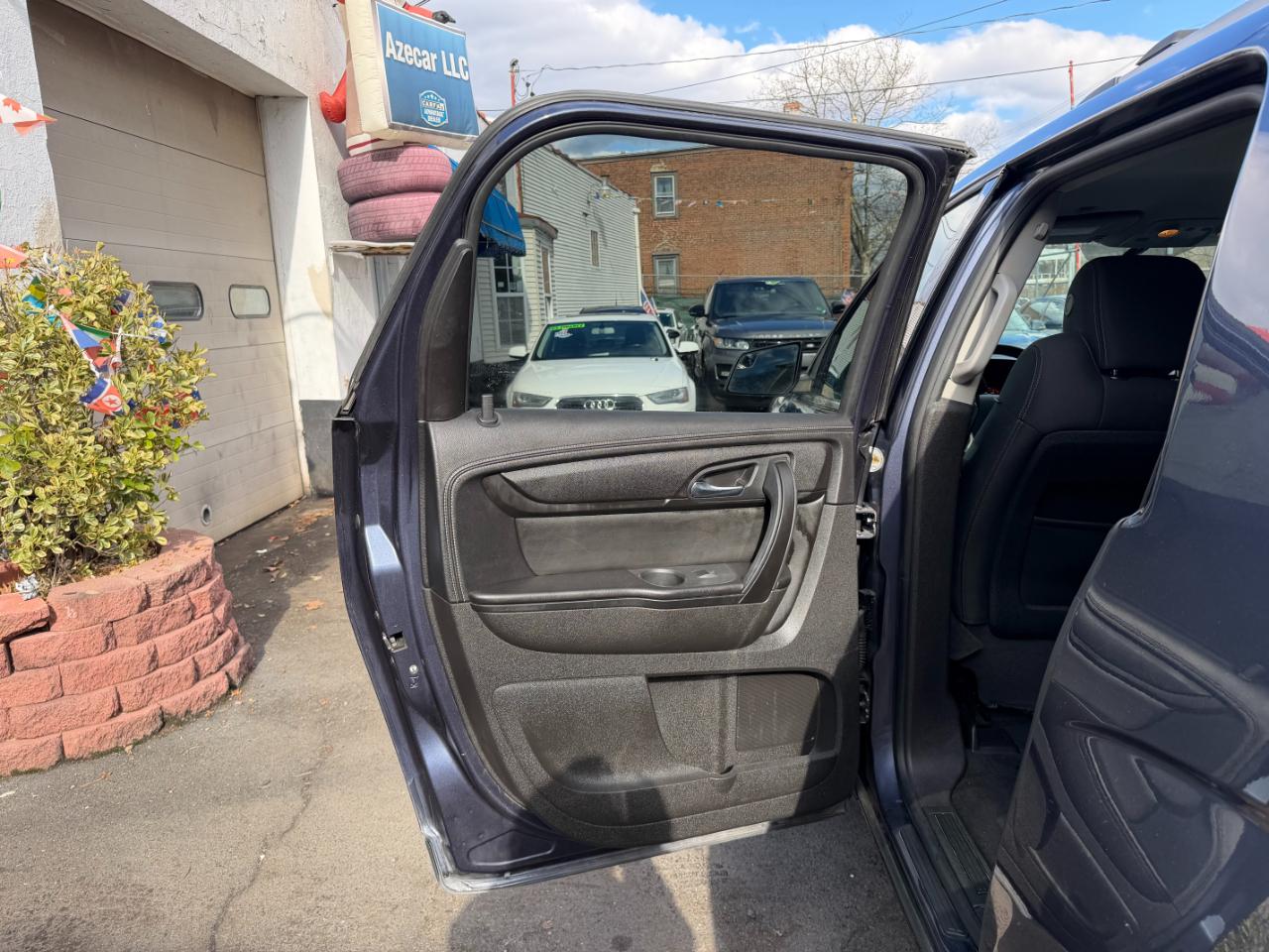 GMC Acadia SLE-1 2013