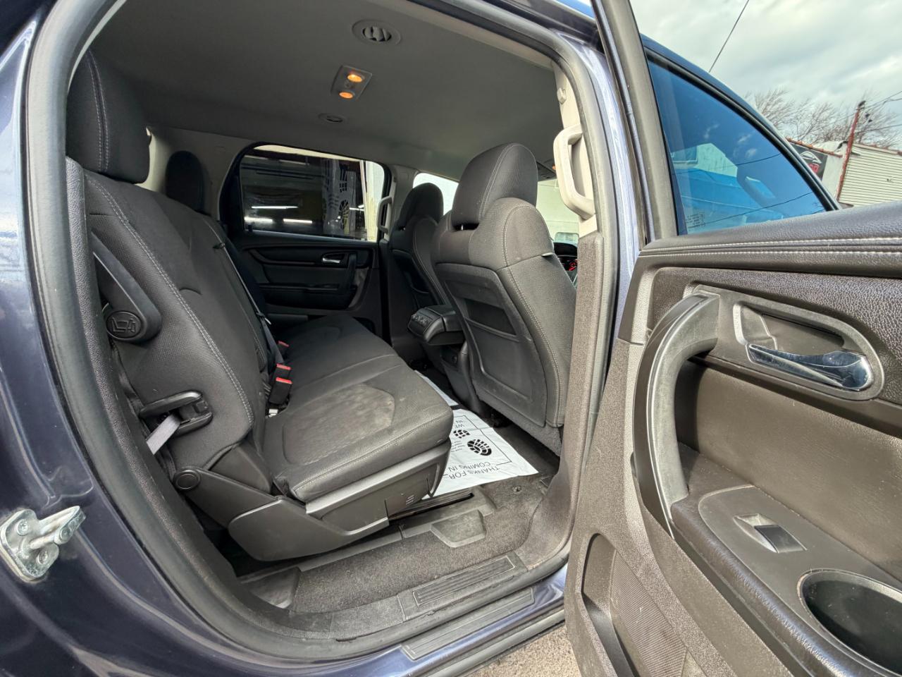 GMC Acadia SLE-1 2013