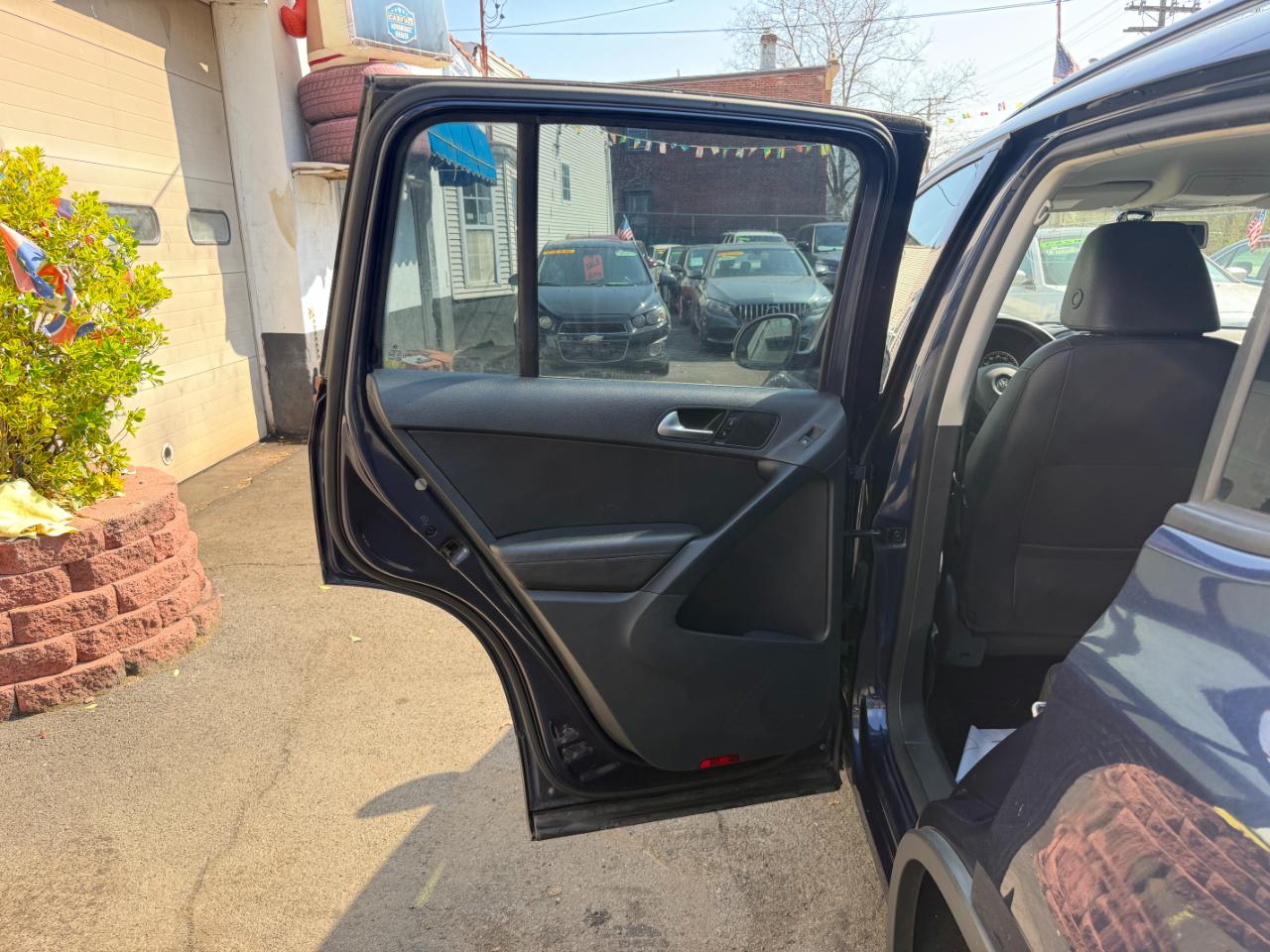 Volkswagen Tiguan S 4Motion 2016