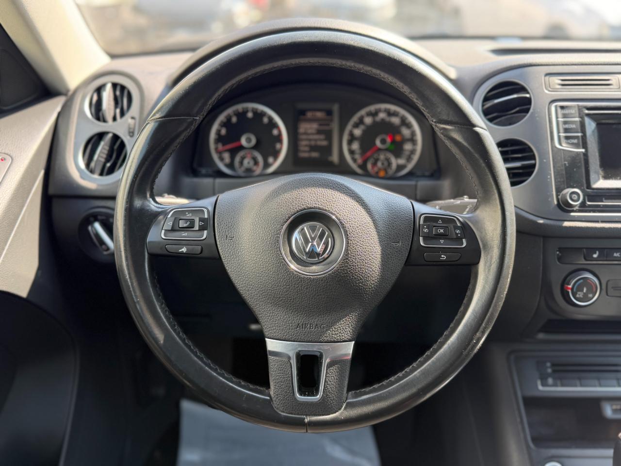 Volkswagen Tiguan S 4Motion 2016