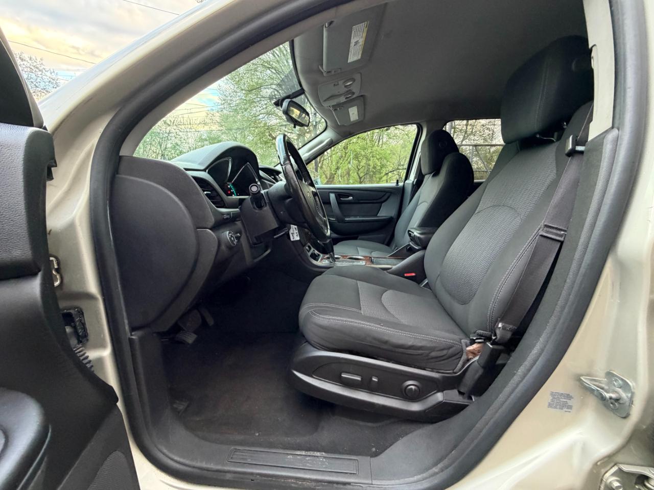 Chevrolet Traverse LT 2014