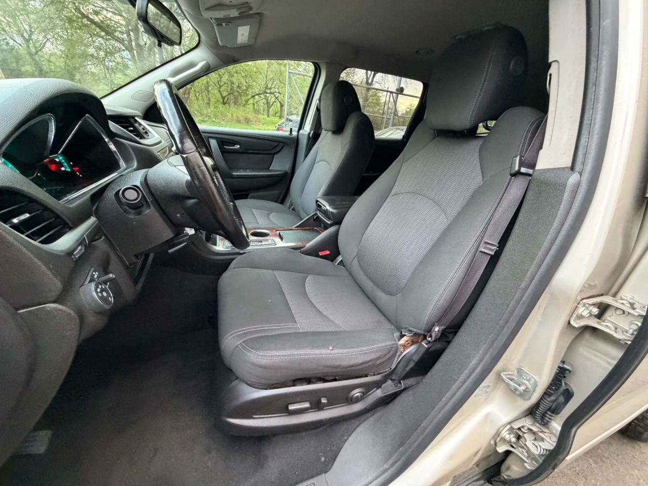 Chevrolet Traverse LT 2014