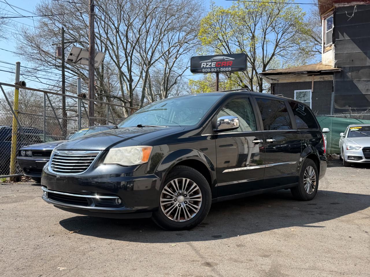 Chrysler Town & Country Touring-L 2014