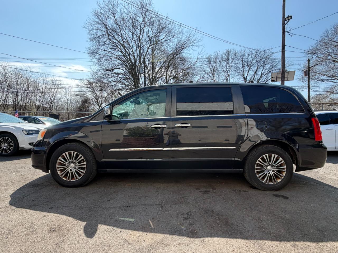 Chrysler Town & Country Touring-L 2014