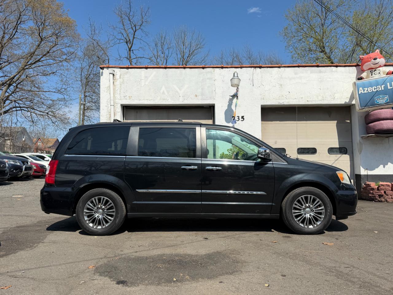 Chrysler Town & Country Touring-L 2014