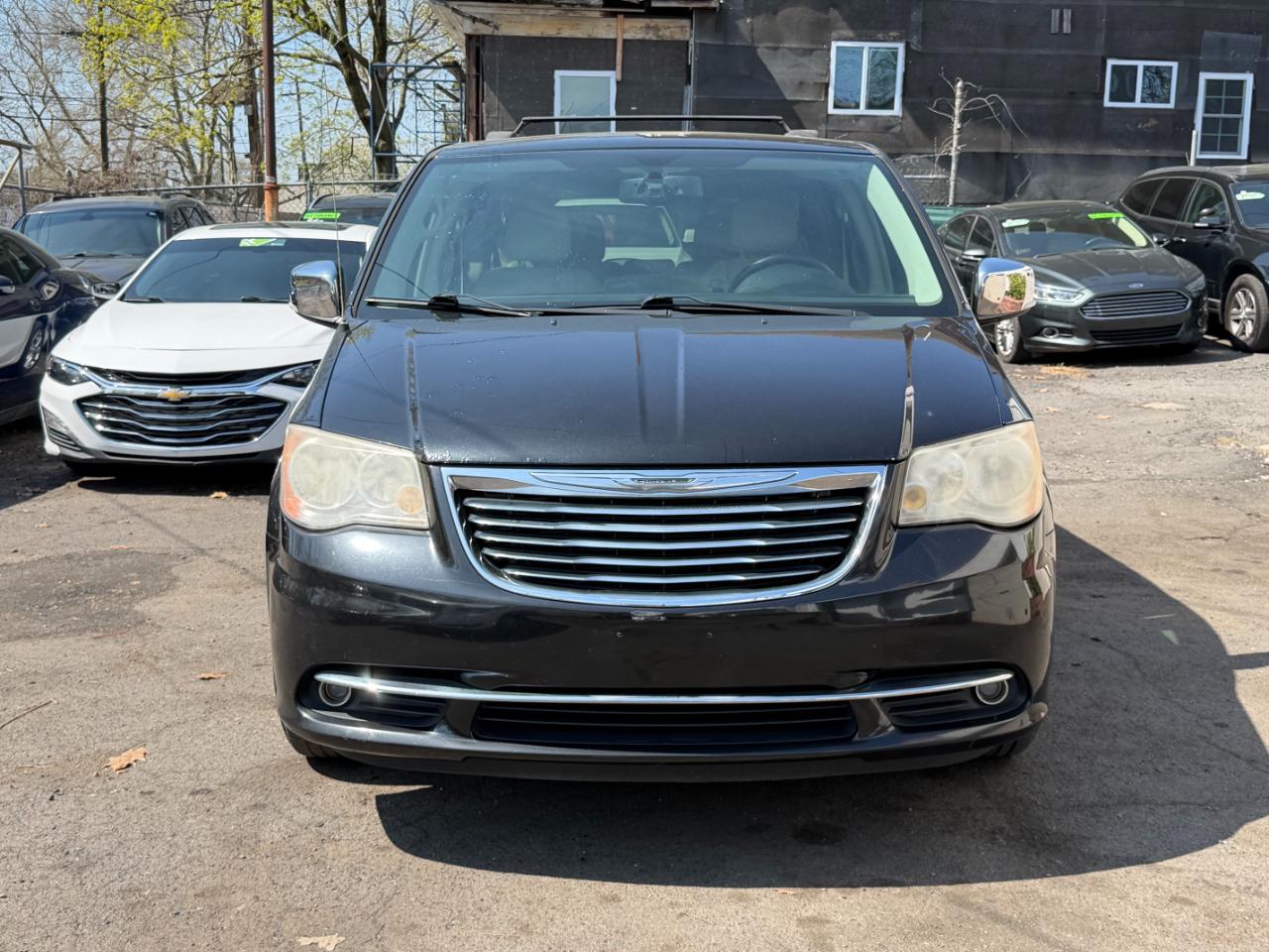 Chrysler Town & Country Touring-L 2014