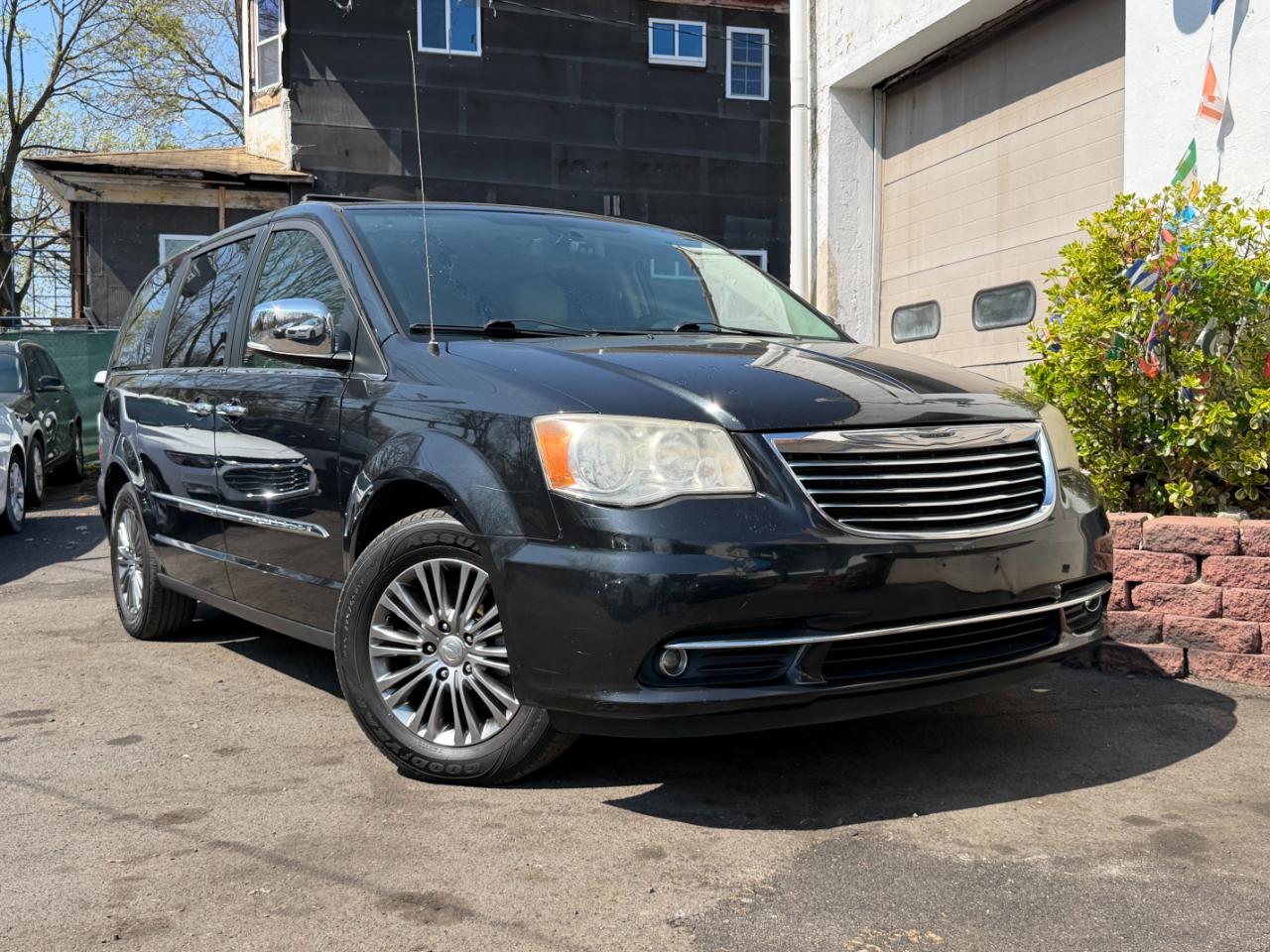 Chrysler Town & Country Touring-L 2014
