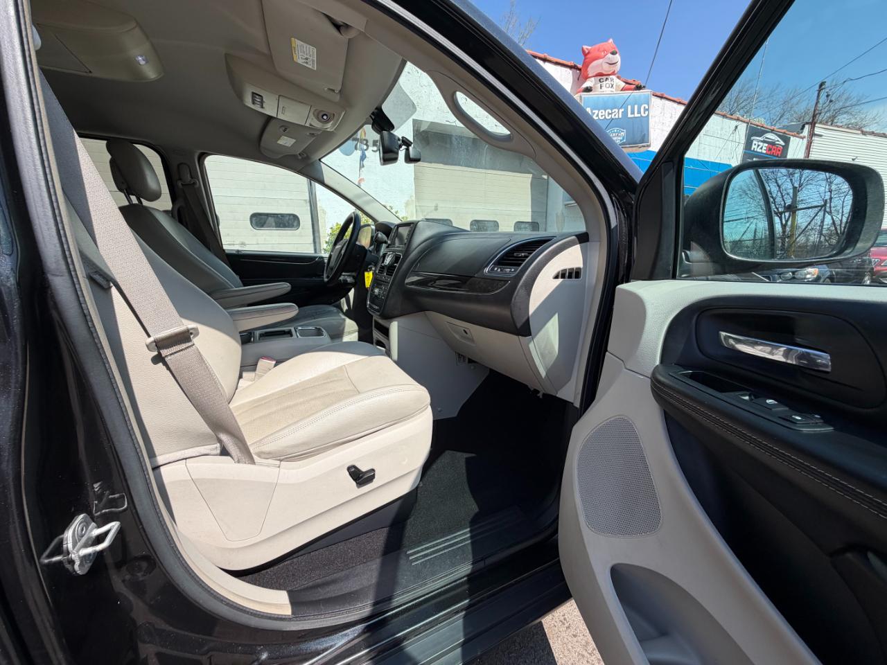 Chrysler Town & Country Touring-L 2014
