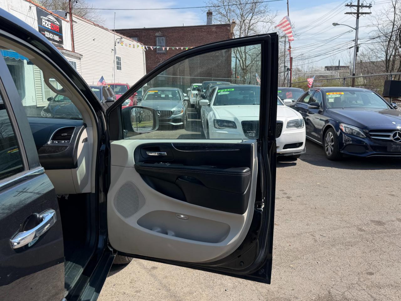 Chrysler Town & Country Touring-L 2014