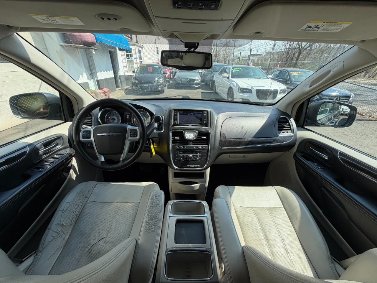 Chrysler Town & Country Touring-L 2014