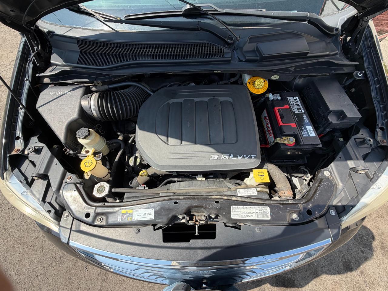 Chrysler Town & Country Touring-L 2014