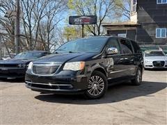 2014 Chrysler Town & Country 