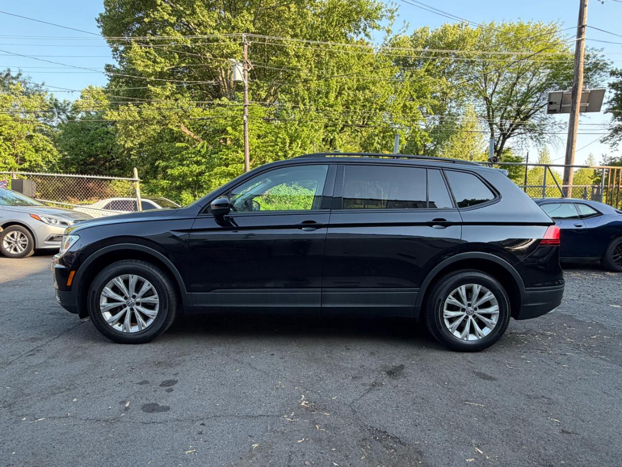 Volkswagen Tiguan S 2020