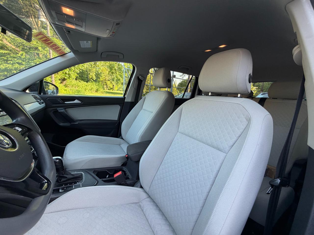 Volkswagen Tiguan S 2020