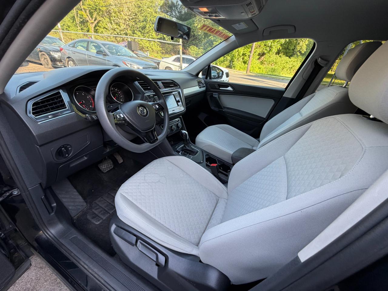 Volkswagen Tiguan S 2020
