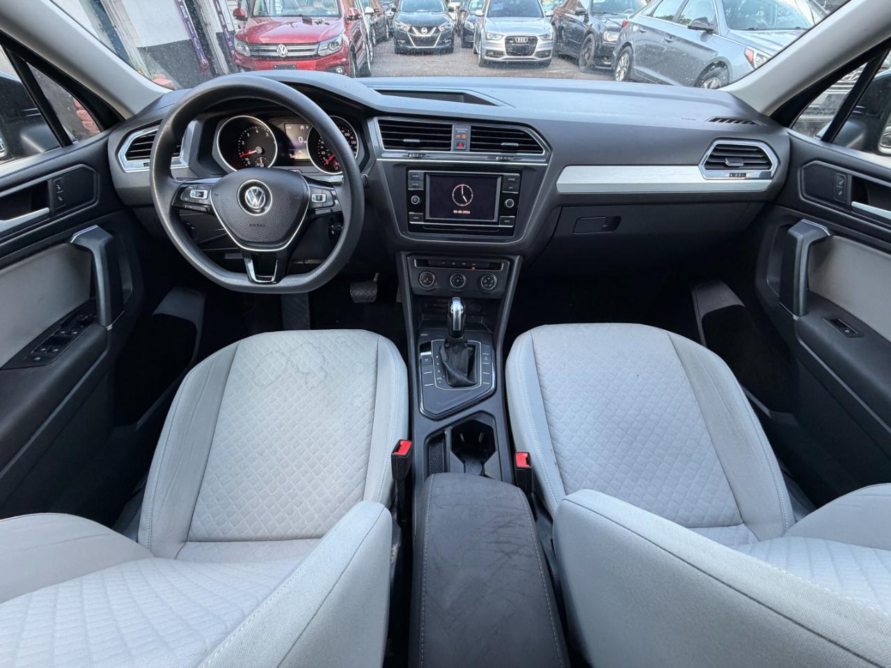 Volkswagen Tiguan S 2020