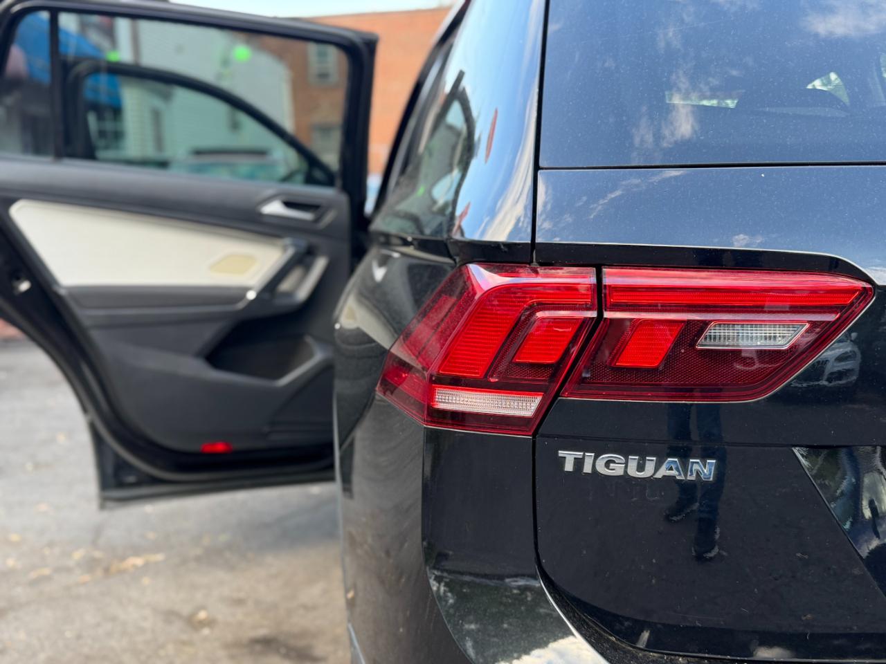 Volkswagen Tiguan S 2020