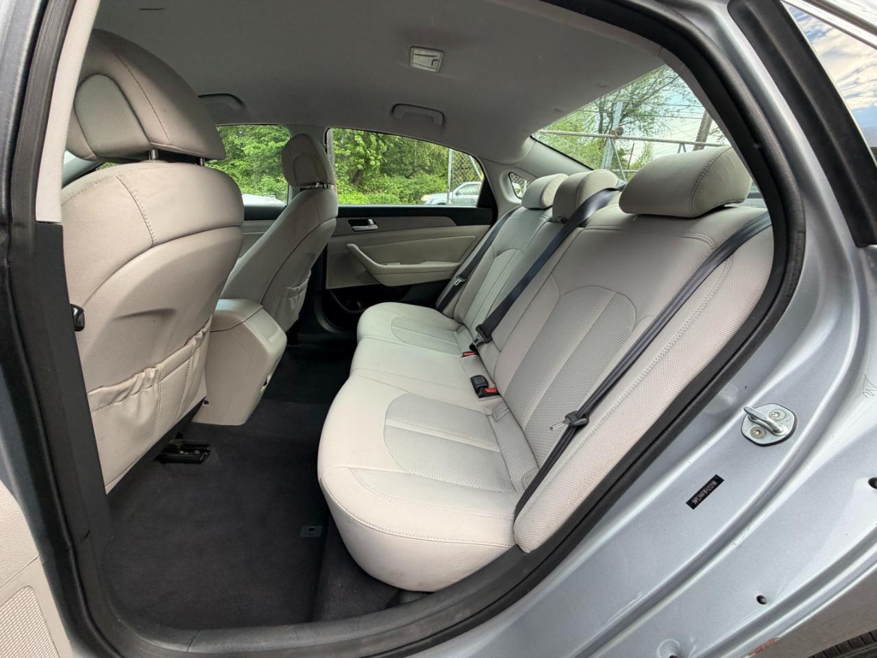 Hyundai Sonata SE 2015
